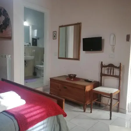 Parva Domus Couette-café 3*