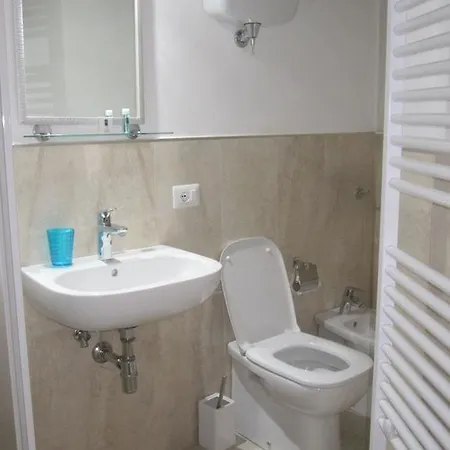 Bed & Breakfast Parva Domus *